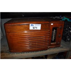 VINTAGE RADIO