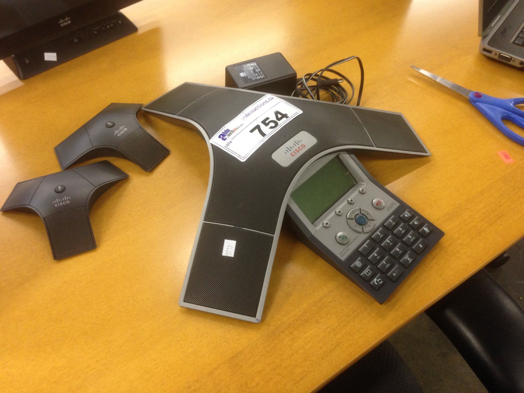 CISCO MOD. 7987 CONFERENCE SPEAKER PHONE WITH 2 REMOTE TERMINALS