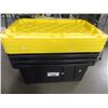 Image 1 : 4 HEAVY DUTY TOTES WITH LIDS