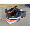 Image 2 : NEW NIKE TIEMPOX SHOES SIZE 8.5