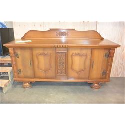 LARGE OAK BELGIUM SERVER WITH GALLERY