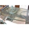 Image 2 : GREEN GLASS TOP PATIO TABLE WITH UMBRELLA