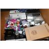 Image 2 : TRAY OF ASSORTED VAPE ITEMS