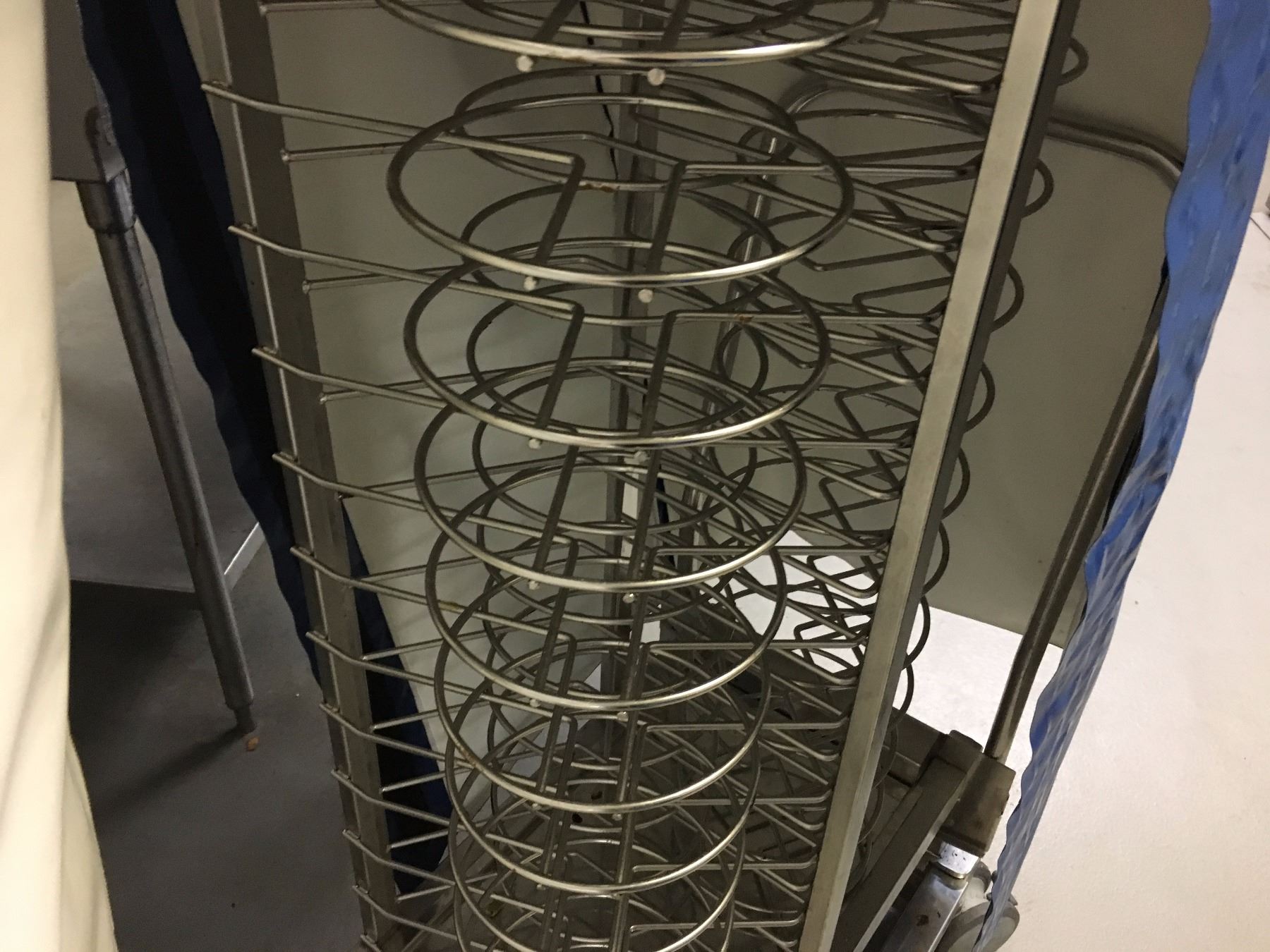 RATIONAL MOBILE STAINLESS STEEL PLATE RACK WITH THERMAL COVER