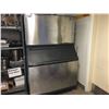 Image 1 : MANITOWOC HIGH VOLUME ICE MACHINE, STAINLESS STEEL, COMMERCIAL GRADE, MODEL B970