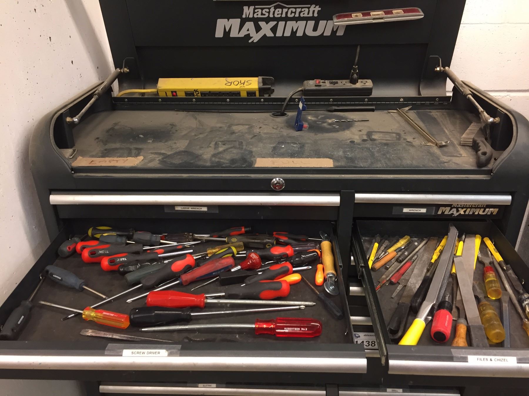 MASTERCRAFT MAXIMUM 20 DRAWER MOBILE TOOL BOX INCLUDES ALL CONTENTS ...