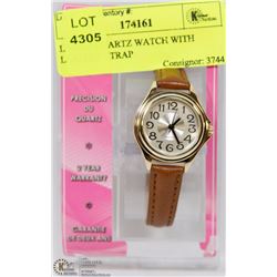 LADIES QUARTZ WATCH WITH LEATHER STRAP