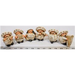 BOX WITH MEXICAN BAND FIGURINES