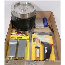 FLAT W/SET OF 2 MOUSE TRAPS, IRODA