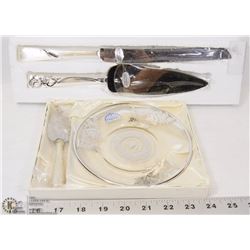 VINTAGE EVERLASTING CAKE SERVER/KNIFE WITH