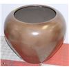 Image 1 : LARGE BROWN HEAVY POT.