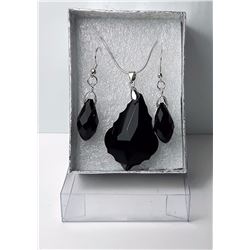 #7 - BLACK SWAROVSKI BAROQUE CUT CRYSTAL
