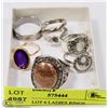 Image 1 : ESTATE LOT 6 LADIES RINGS