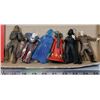 Image 1 : BOX W/ 6 COLLECTIBLE STAR WARS FIGURINES