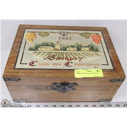 WOODEN FRENCH STYLE DECOR BOX