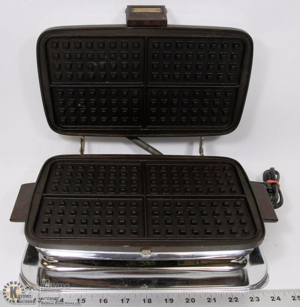 VINTAGE STAINLESS STEEL TOASTESS WAFFLE MAKER