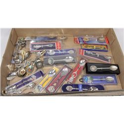 FLAT OF ASSORTED COLLECTOR SPOONS