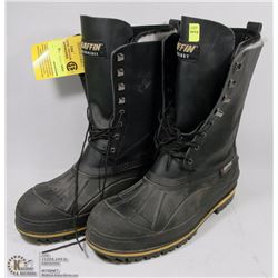 PAIR OF BAFFIN OIL AND ACID RESISTANT WORK BOOTS