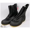 Image 1 : PAIR OF OVERSHOES SIZE 6-8