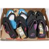 Image 1 : FLAT OF 4 PAIRS OF SANDALS