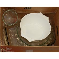 BOX WITH PYREX OVENWARE