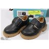 Image 1 : NEW TWINKIE SIZE 7 BLACK KIDS SHOES