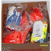 Image 1 : BOX OF HARD HATS AND WORK GLOVES