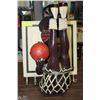 Image 1 : VINTAGE MAN-CAVE BASKET BALL PLAYER (HARLEM