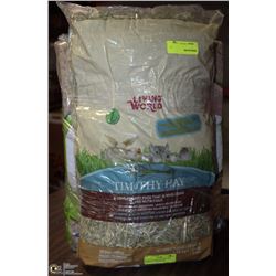 BUNDLE OF NEW CRITTER CARE BEDDING & TIMITHY HAY