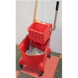 RED MOP BUCKET WITH WRINGER