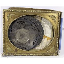 FLAT OF VINTAGE TOYS