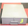 Image 1 : METAL LOCK BOX