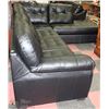 Image 1 : NEW BLACK LEATHERETTE LARGE SECTIONAL