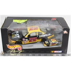 NASCAR HOTWHEELS 2 CAR SET #22 DIE CAST CARS