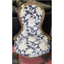 ESTATE WOOD CARVED UPHOLSTERED PARLOUR CHAIR