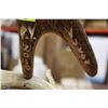 Image 2 : NATIVE ART EAGLE ANTLER CARVING SIGNED