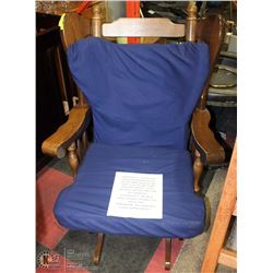 WOOD ROCKING CHAIR