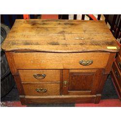 ANTIQUE WASH STAND