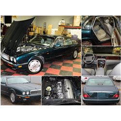 FEATURED ITEMS: 1995 JAGUAR XJ6 LOT 301