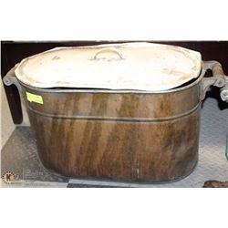 ANTIQUE COPPER POT WITH LID ON CHOICE