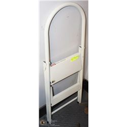FOLDAWAY 2 STEP LADDER