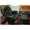 Image 3 : BEIGE FABRIC RECLINING CHAIR SOLD WITH GREEN