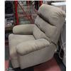 Image 5 : BEIGE FABRIC RECLINING CHAIR SOLD WITH GREEN