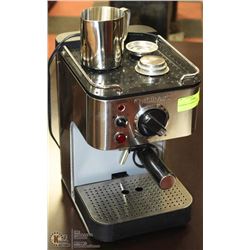 CUISINART ESSPRESSO MACHINE