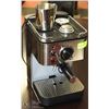 Image 1 : CUISINART ESSPRESSO MACHINE