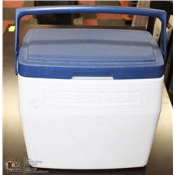 COLEMAN COOLER WITH FOLDING THERMAL CASE