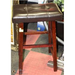 LEATHERETTE CUSHION BAR STOOL