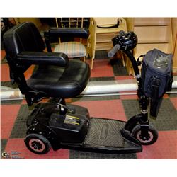 BLADEZ SPORT SCOOTER MODEL DKS200 W/ MANUALS &