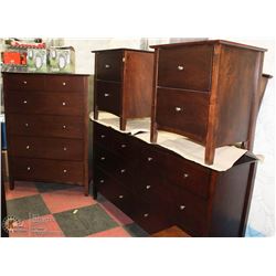 PRE-OWNED WOOD 5 PC BEDROOM FURNITURE SET