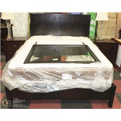 WOOD QUEEN SIZE BEDFRAME WITH MATTRESS BOXSPRING